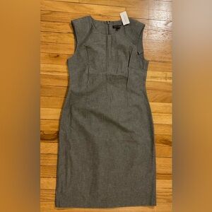Banana Republic gray sleeveless sheath dress. NWT. Size 10